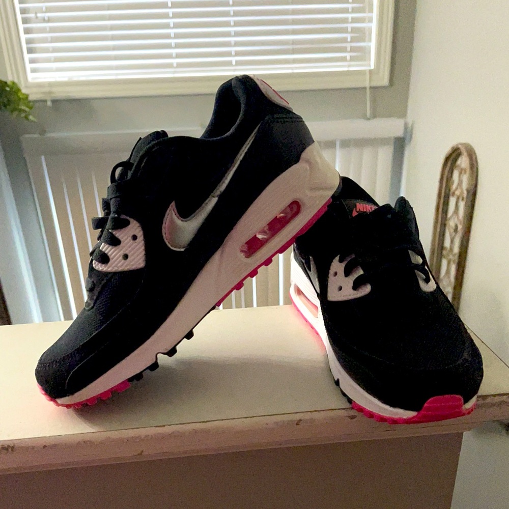 Woman’s Nike Air